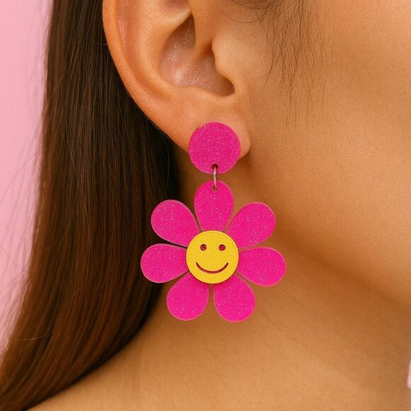 Pink Smiley Daisy Earrings — Cute Retro Flower Dangle Kawaii Jewelry - Picture 3 of 5